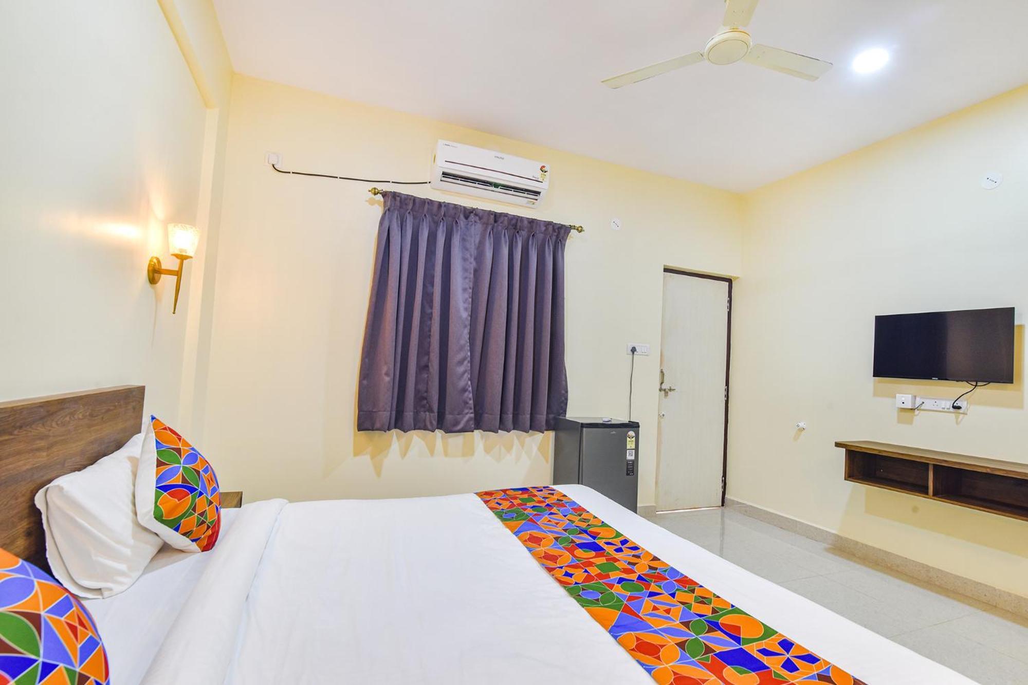 Fabhotel Baga Tulip - 500M From Baga Beach Esterno foto
