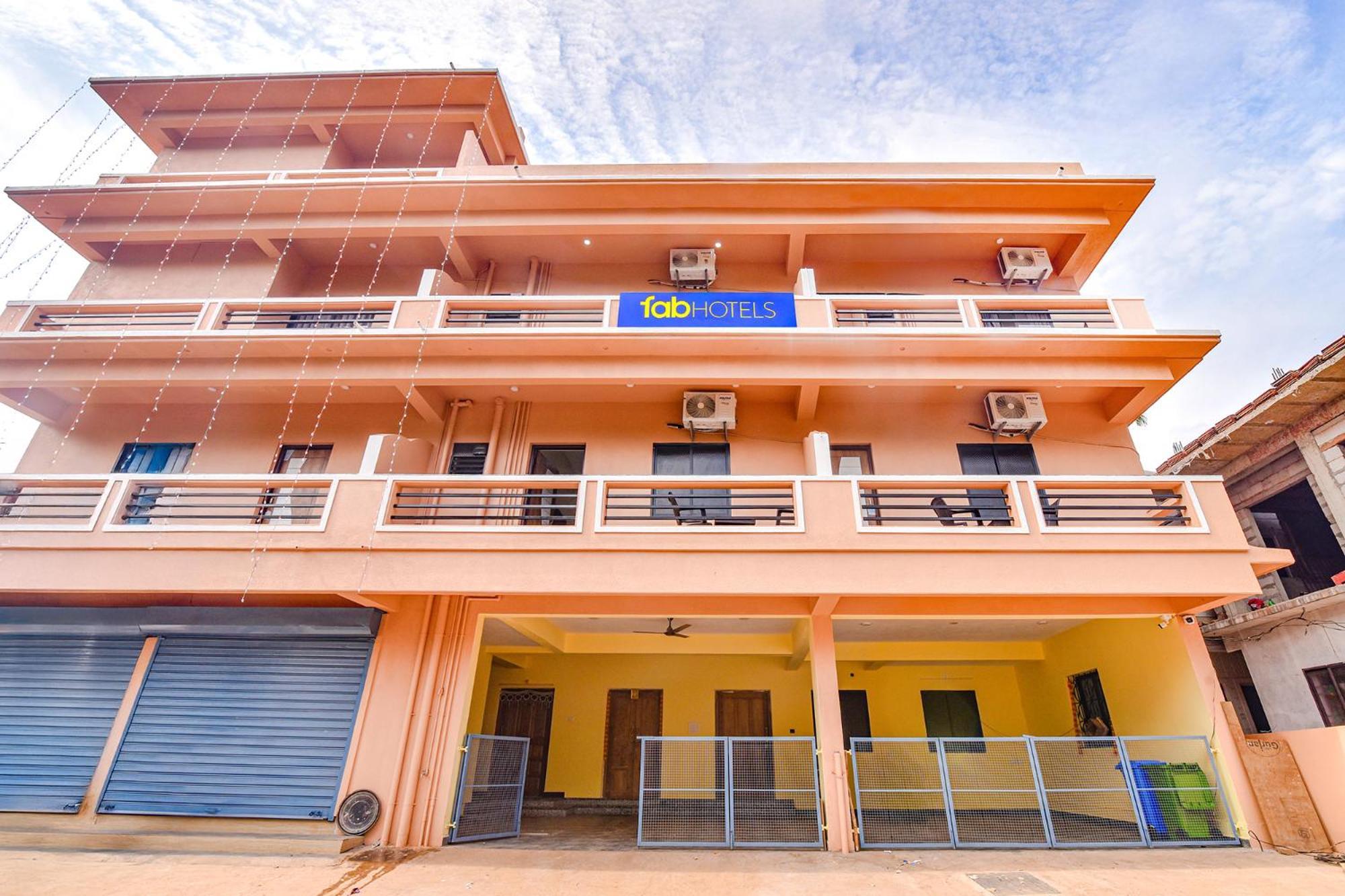 Fabhotel Baga Tulip - 500M From Baga Beach Esterno foto