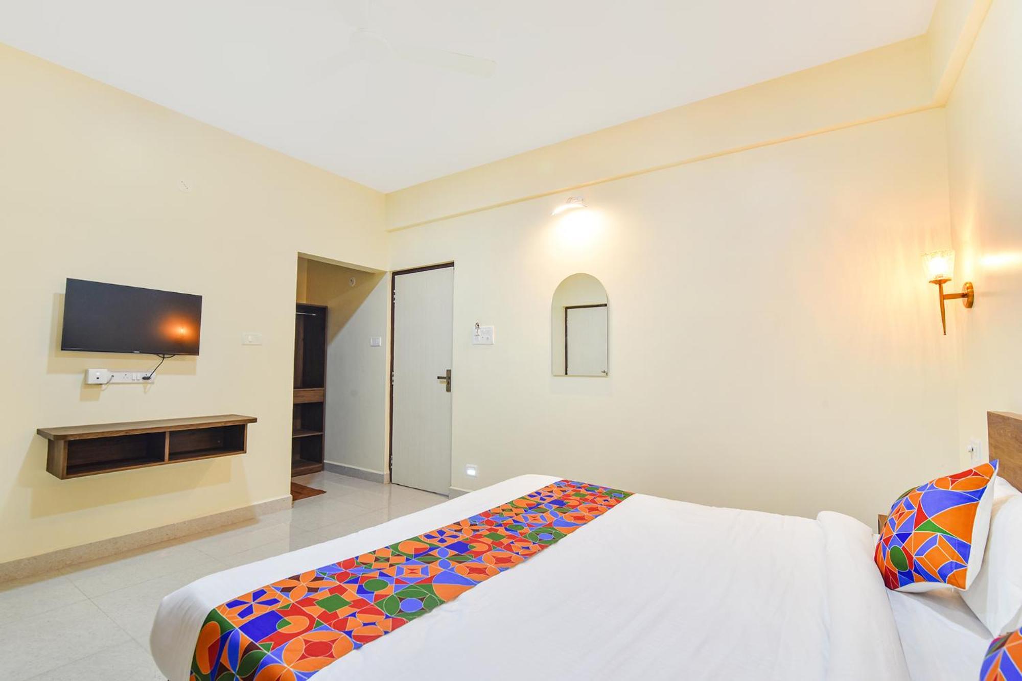 Fabhotel Baga Tulip - 500M From Baga Beach Esterno foto