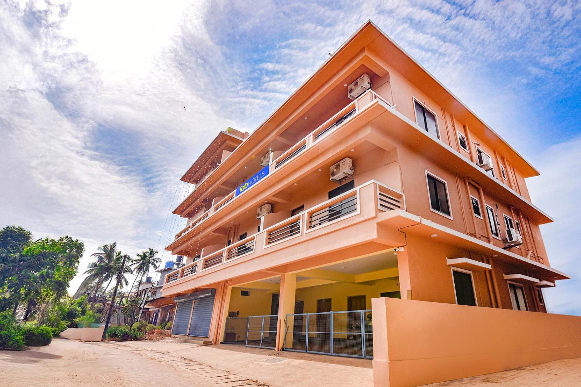 Fabhotel Baga Tulip - 500M From Baga Beach Esterno foto